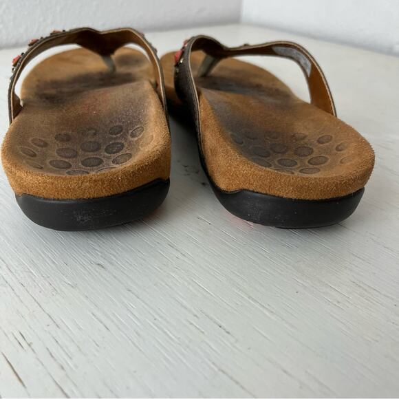 Vionic Floriana brown embellishments flip flop sandal size 6 - Picture 4 of 8
